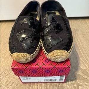 Tory Burch Black and Tan Flats